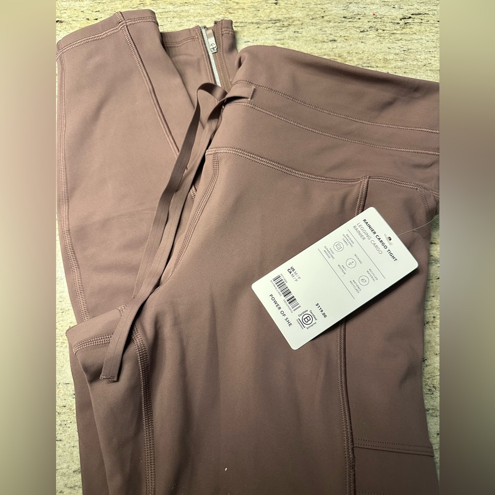 NWT Athleta Rainer cargo tight MP